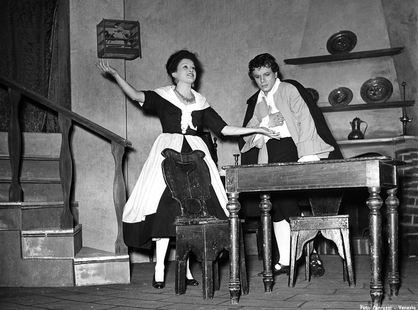 Marina Dolfin e Tonino Micheluzzi - Archivio Piccolo Teatro di Milano 