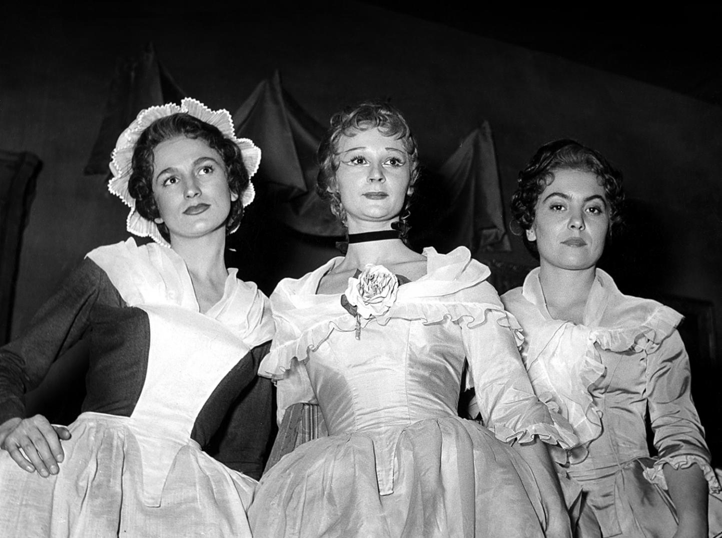 Zora Piazza, Valentina Fortunato e Fulvia Mammi - Archivio Piccolo Teatro di Milano