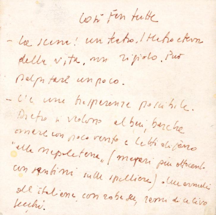 Le prime note di regia scritte su un blocchetto per appunti - Archivio Piccolo Teatro di Milano